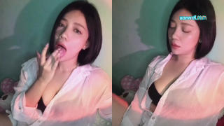 คลิปโป๊หลุดXxx เบบี้นุ๊ก babynookie นั่งยั่วเกี่ยวรูหีตัวเอง